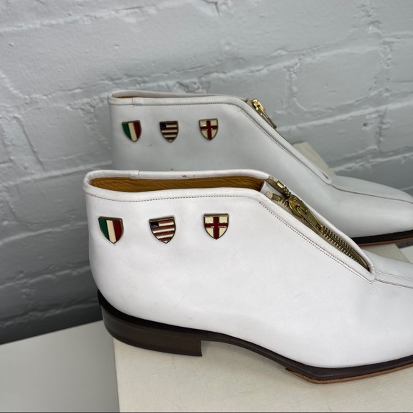 - Bettye Muller White Leather Ankle Boots Size 37 - Picture 2 of 5